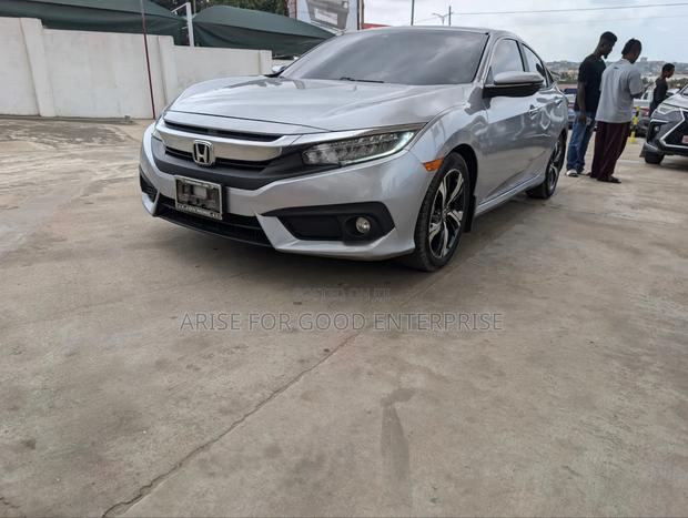 Honda Civic Touring 4dr Sedan (1.5L 4cyl) 2017 Silver