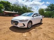 Hyundai Elantra SE Sedan FWD (2.0L 4cyl 6M) 2017 White for sale