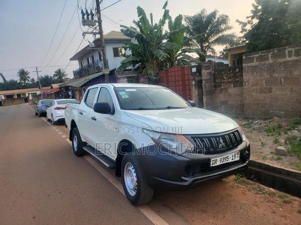 Mitsubishi L200 Double Cab 2.4 181hp 4WD 2019 White