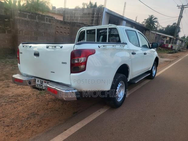 Mitsubishi L200 Double Cab 2.4 181hp 4WD 2019 White