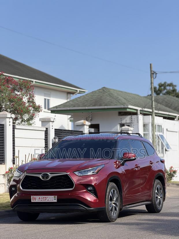 Toyota Highlander XLE AWD 2020 Red