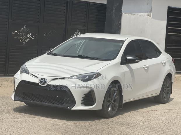 Toyota Corolla 2016 White