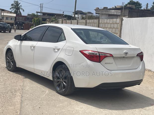 Toyota Corolla 2016 White