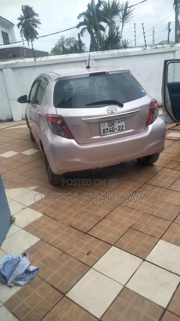 Toyota Vitz 2012 Gray