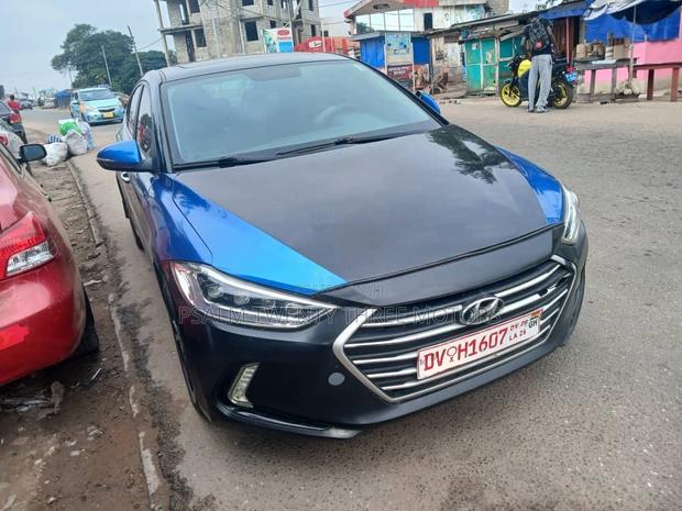 Hyundai Elantra 2017 Blue