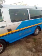 Hyundai H200 2001 Blue for sale
