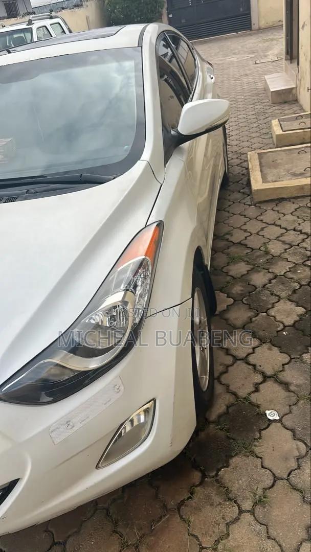Hyundai Elantra 2013 White