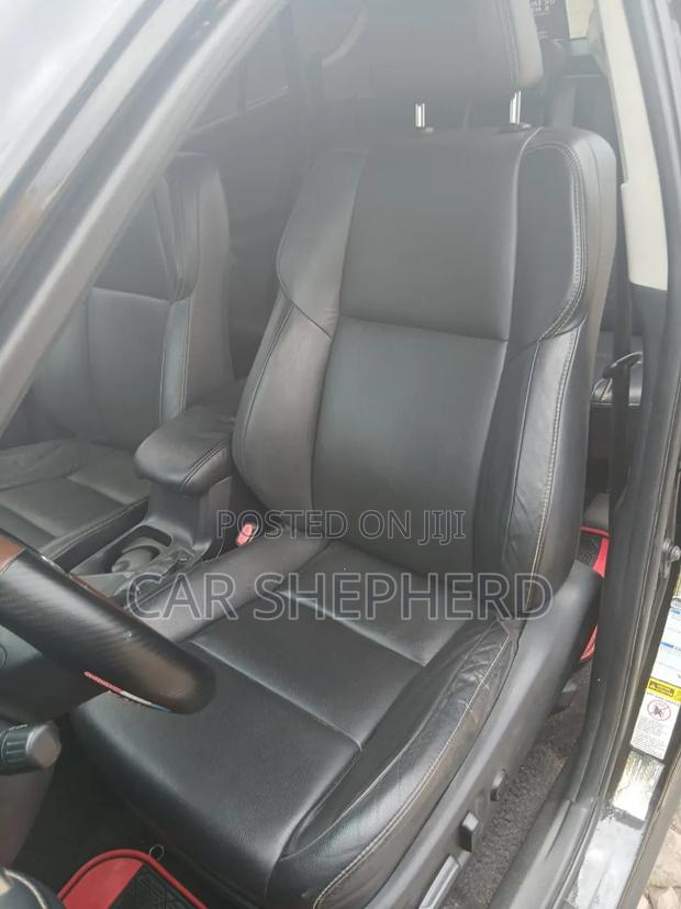 Toyota RAV4 Limited 4dr SUV AWD (2.5L 4cyl 6A) 2015 Black