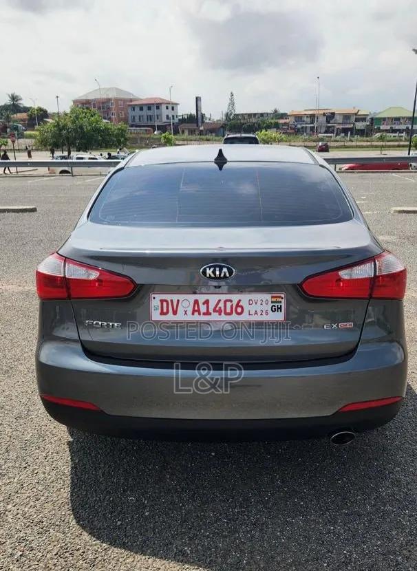Kia Forte EX Sedan 2016 Silver
