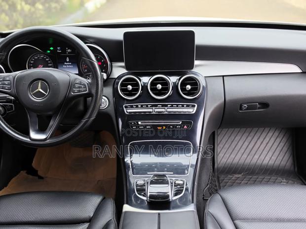 Mercedes-Benz C300 Luxury 4dr RWD Sedan (2.0L 4cyl 7A) 2015 White