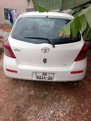Toyota Vitz 2010 White for sale