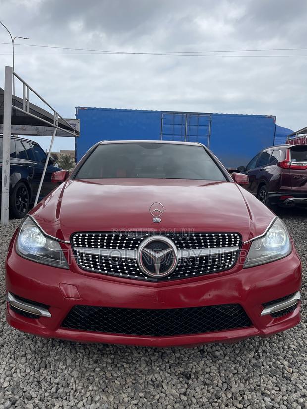 Mercedes-Benz C250 2014 Red