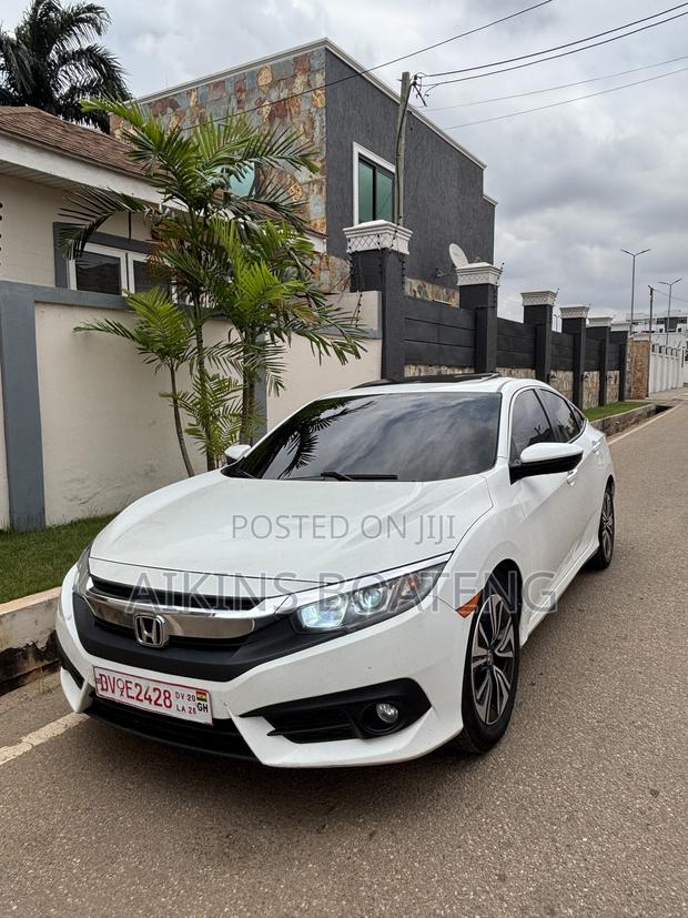 Honda Civic EX-T 2dr Coupe (1.5L 4cyl) 2017 White