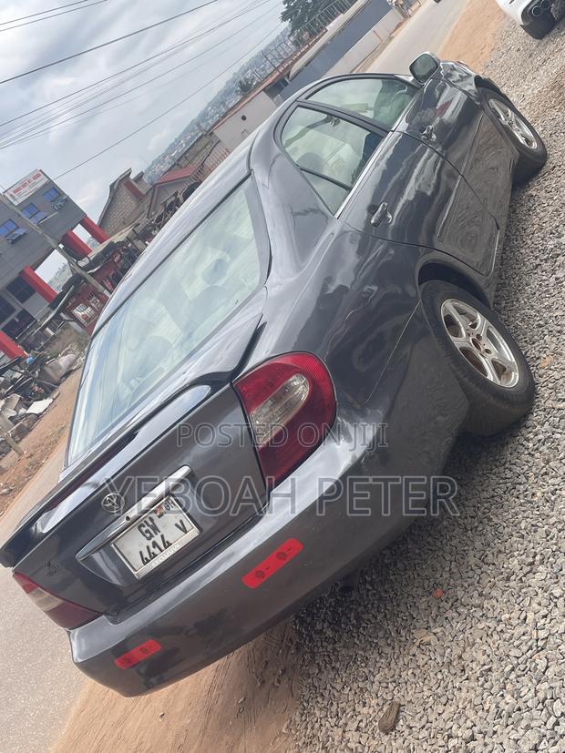 Toyota Camry 2000 Gray