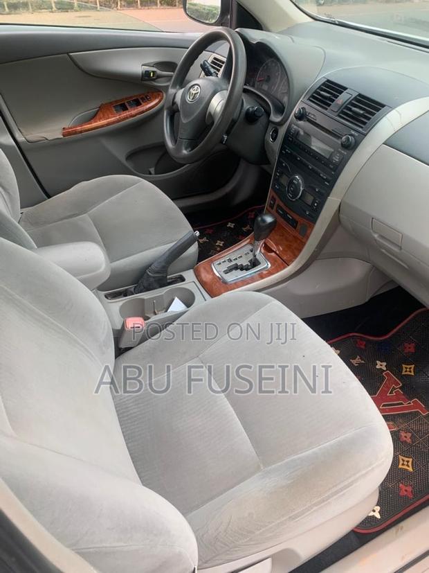 Toyota Corolla 1.8 Advanced 2009 White
