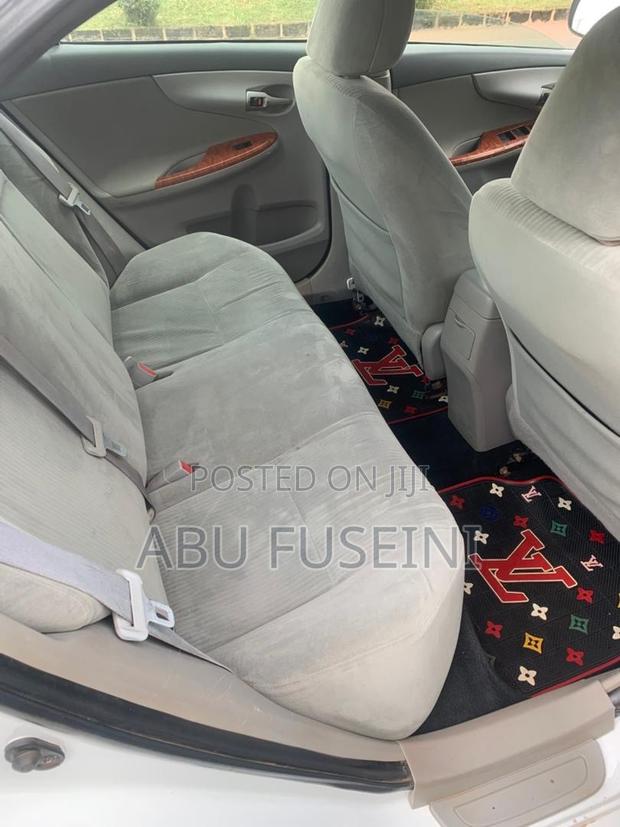 Toyota Corolla 1.8 Advanced 2009 White