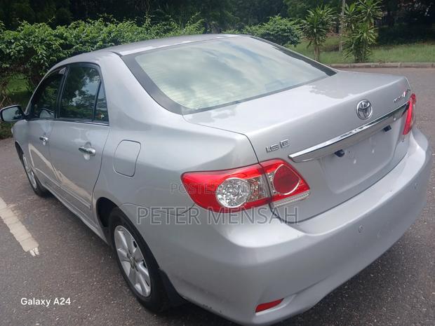 Toyota Corolla Altis 2013 Silver