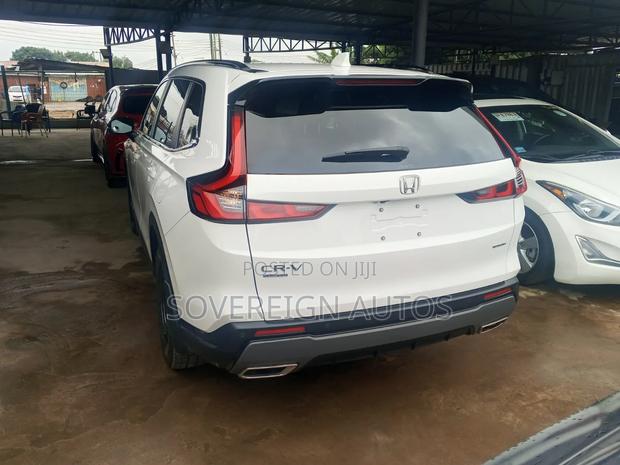 Honda CR-V 2025 White