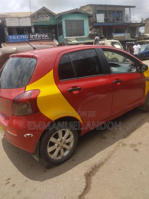 Toyota Yaris 2009 Red