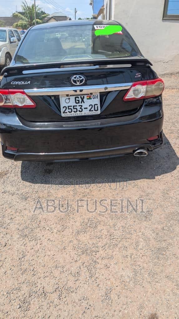 Toyota Corolla L 4-Speed Automatic 2013 Black