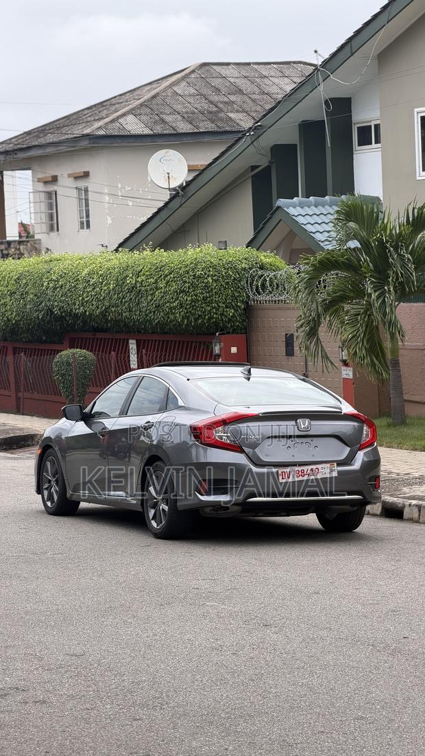 Honda Civic EX Sedan 2020 Gray