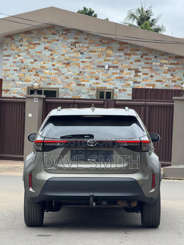 Toyota Yaris Cross 1.5 AWD 2023 Brown