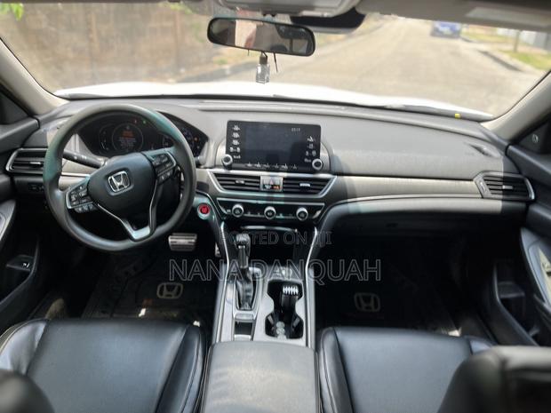 Honda Accord 2019 White