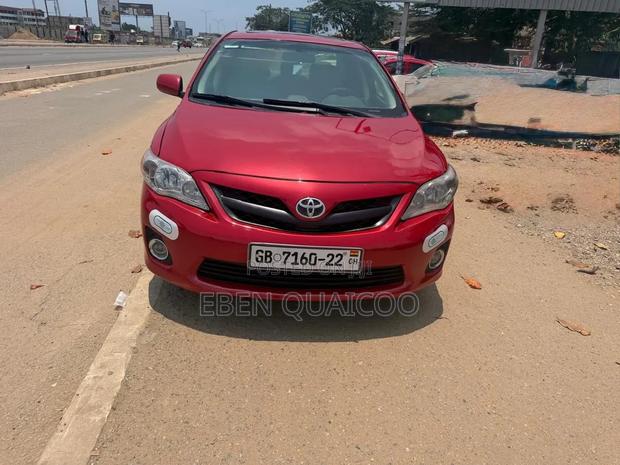 Toyota Corolla 2013 Burgundy