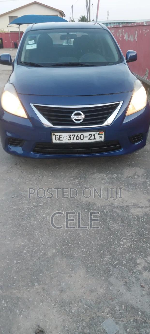 Nissan Versa 2013 Blue