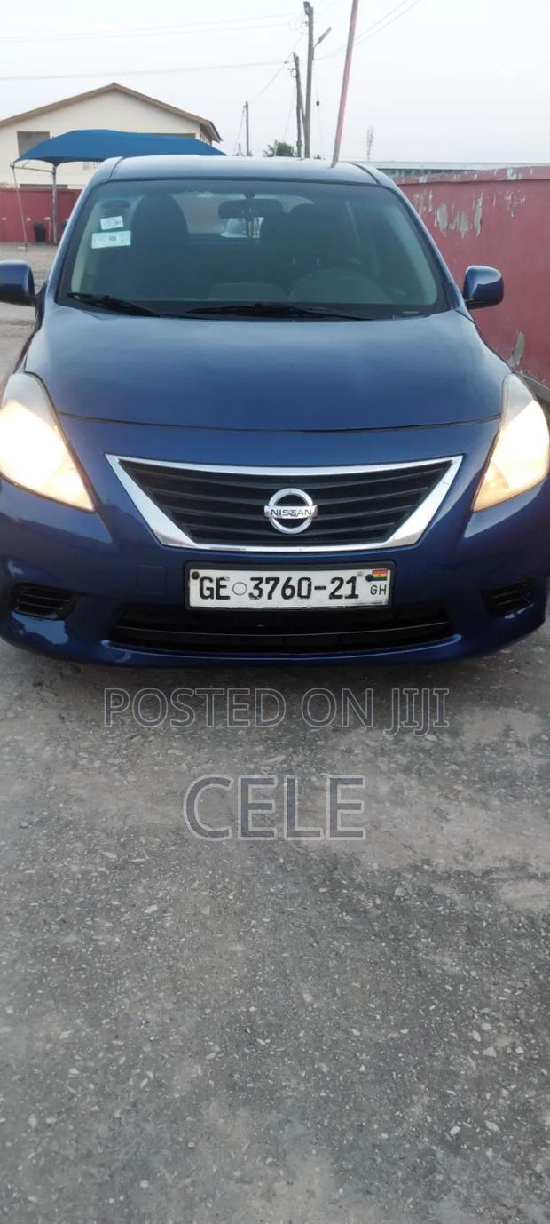 Nissan Versa 2013 Blue