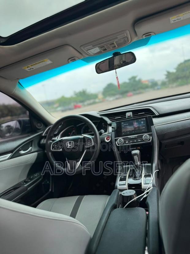 Honda Civic EX-L Sedan 2018 Gray