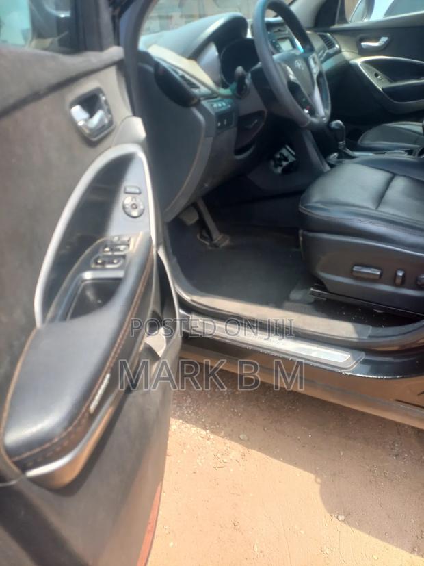 Hyundai Santa Fe 2013 Black