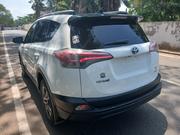 Toyota RAV4 2017 White for sale