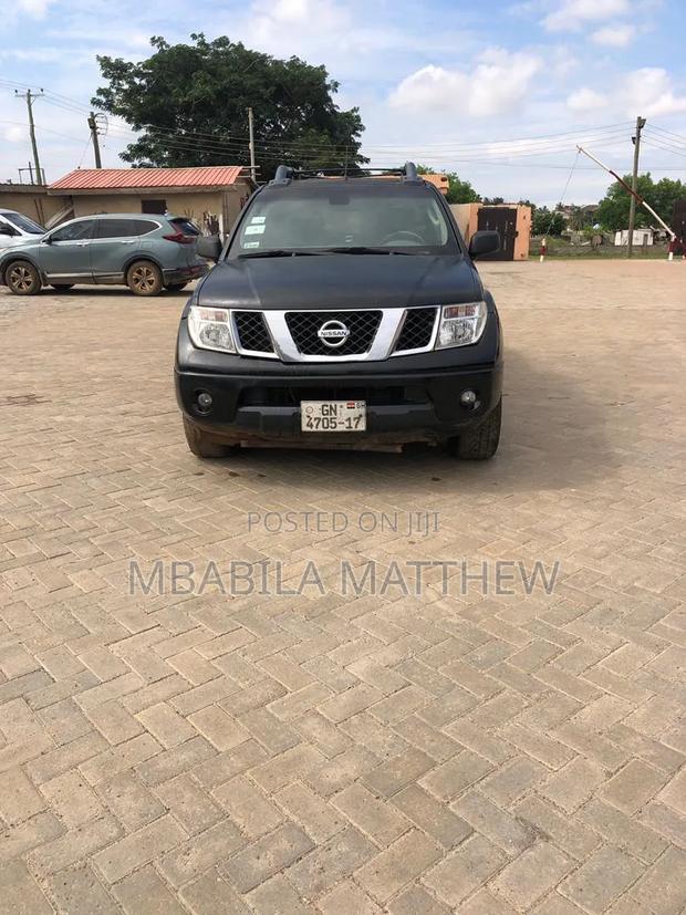Nissan Navara 2009 Black