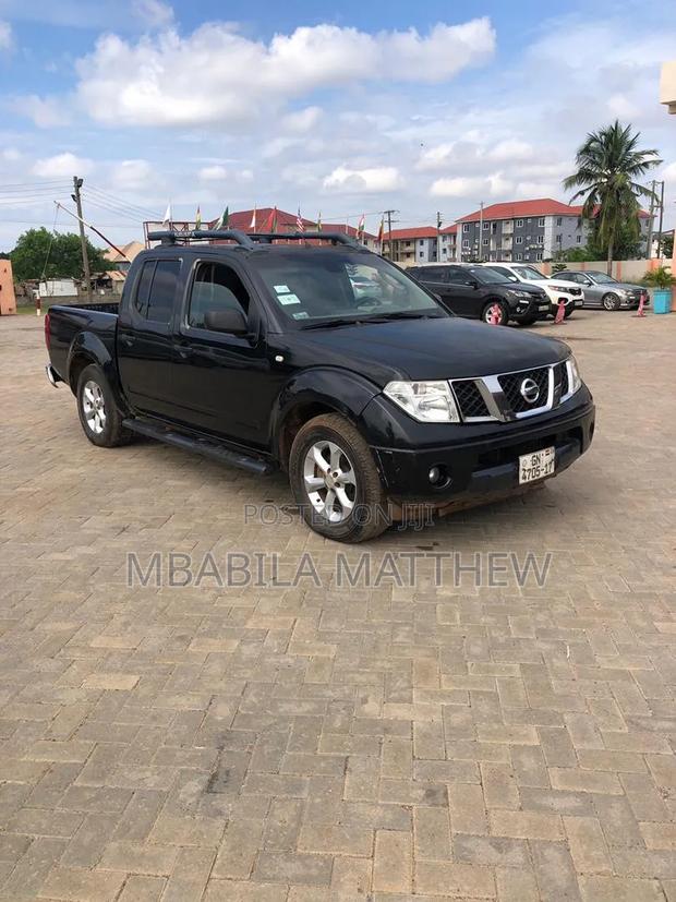 Nissan Navara 2009 Black