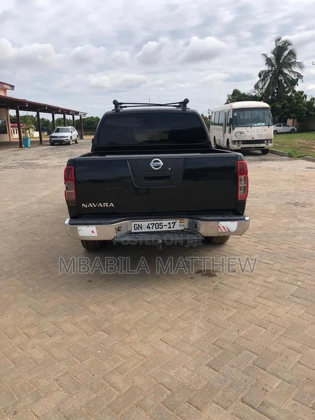 Nissan Navara 2009 Black
