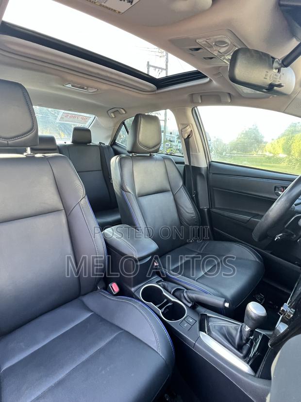 Toyota Corolla XSE (1.8L 4cyl 2A) 2019 Gray