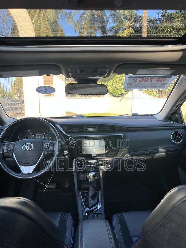 Toyota Corolla XSE (1.8L 4cyl 2A) 2019 Gray