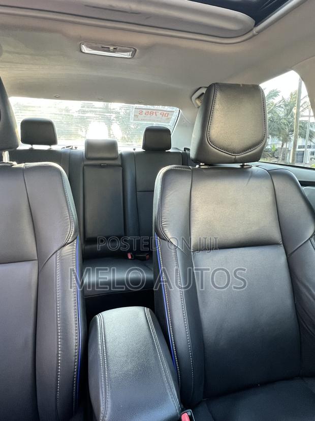 Toyota Corolla XSE (1.8L 4cyl 2A) 2019 Gray