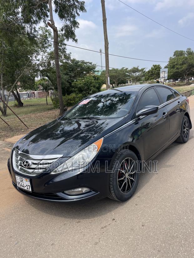 Hyundai Sonata Limited 2.0T Sedan (2.0L 4cyl 6A) 2013 Black