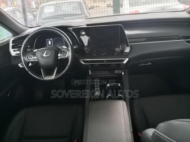 Lexus RX 2024 Silver