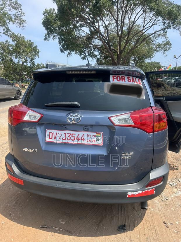 Toyota RAV4 XLE 4dr SUV AWD (2.5L 4cyl 6A) 2014 Blue