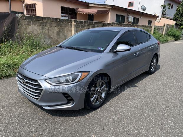 Hyundai Elantra ECO Sedan FWD (1.4L 4cyl 7A) 2017 Silver