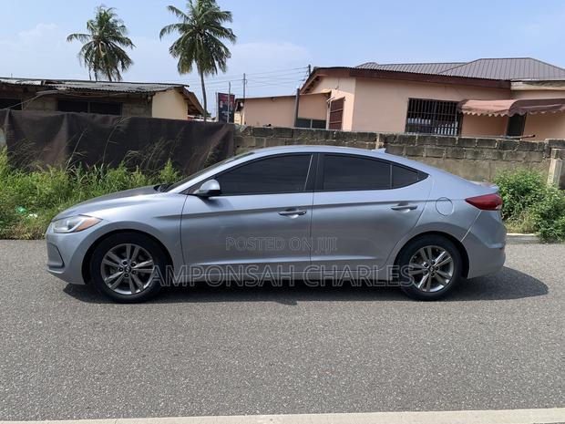 Hyundai Elantra ECO Sedan FWD (1.4L 4cyl 7A) 2017 Silver