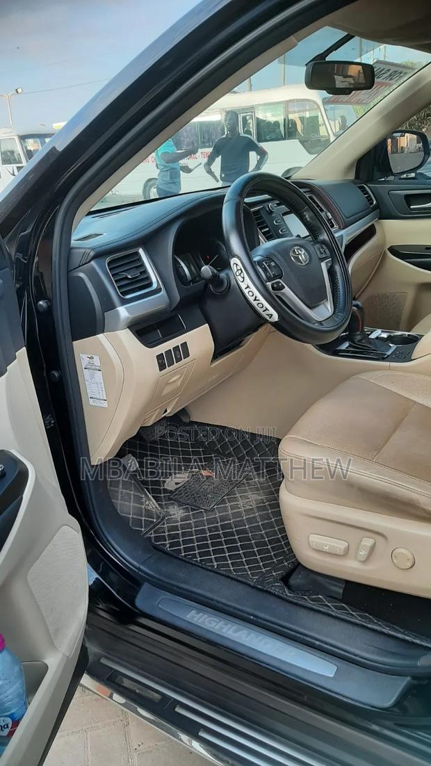 Toyota Highlander 2018 Black
