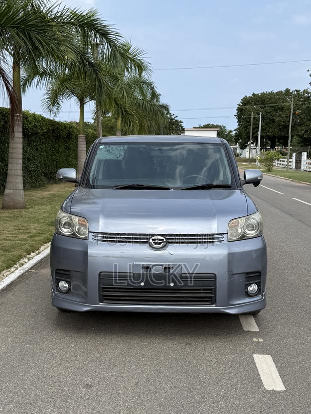 Toyota Corolla Rumion Hatchback 1.8 FWD 2010 Blue