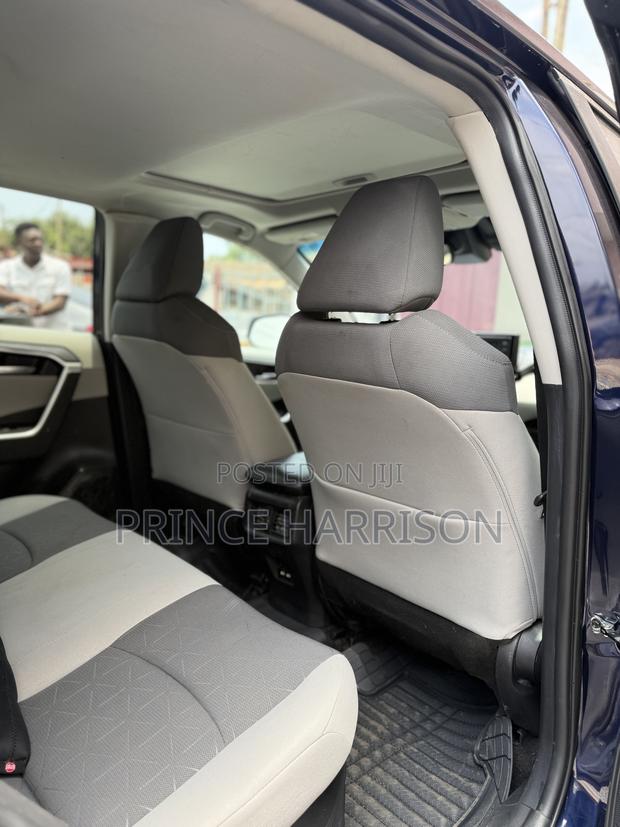 Toyota RAV4 Limited 2021 Black
