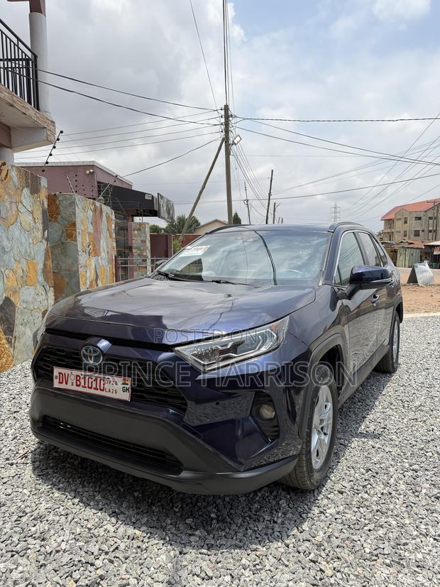 Toyota RAV4 Limited 2021 Black