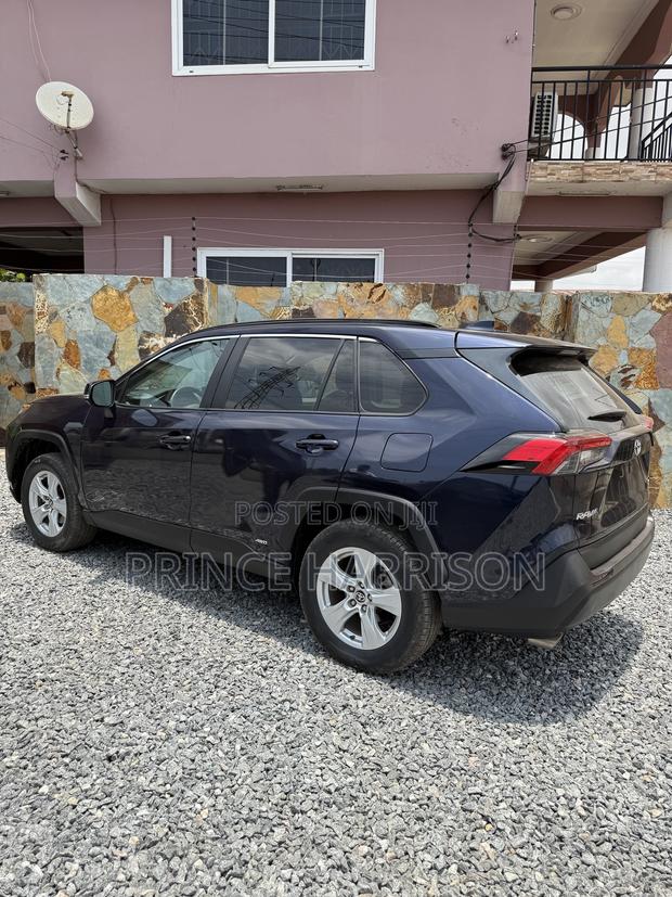 Toyota RAV4 Limited 2021 Black