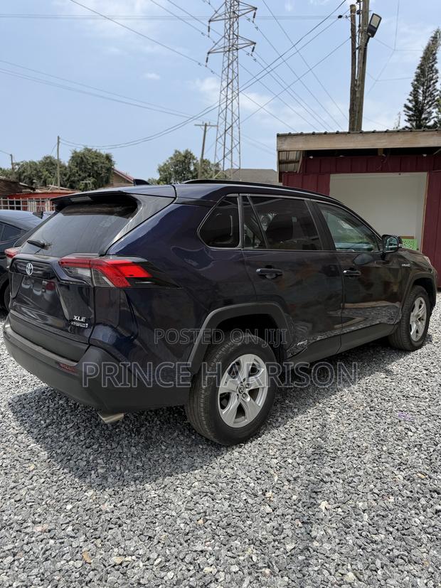 Toyota RAV4 Limited 2021 Black